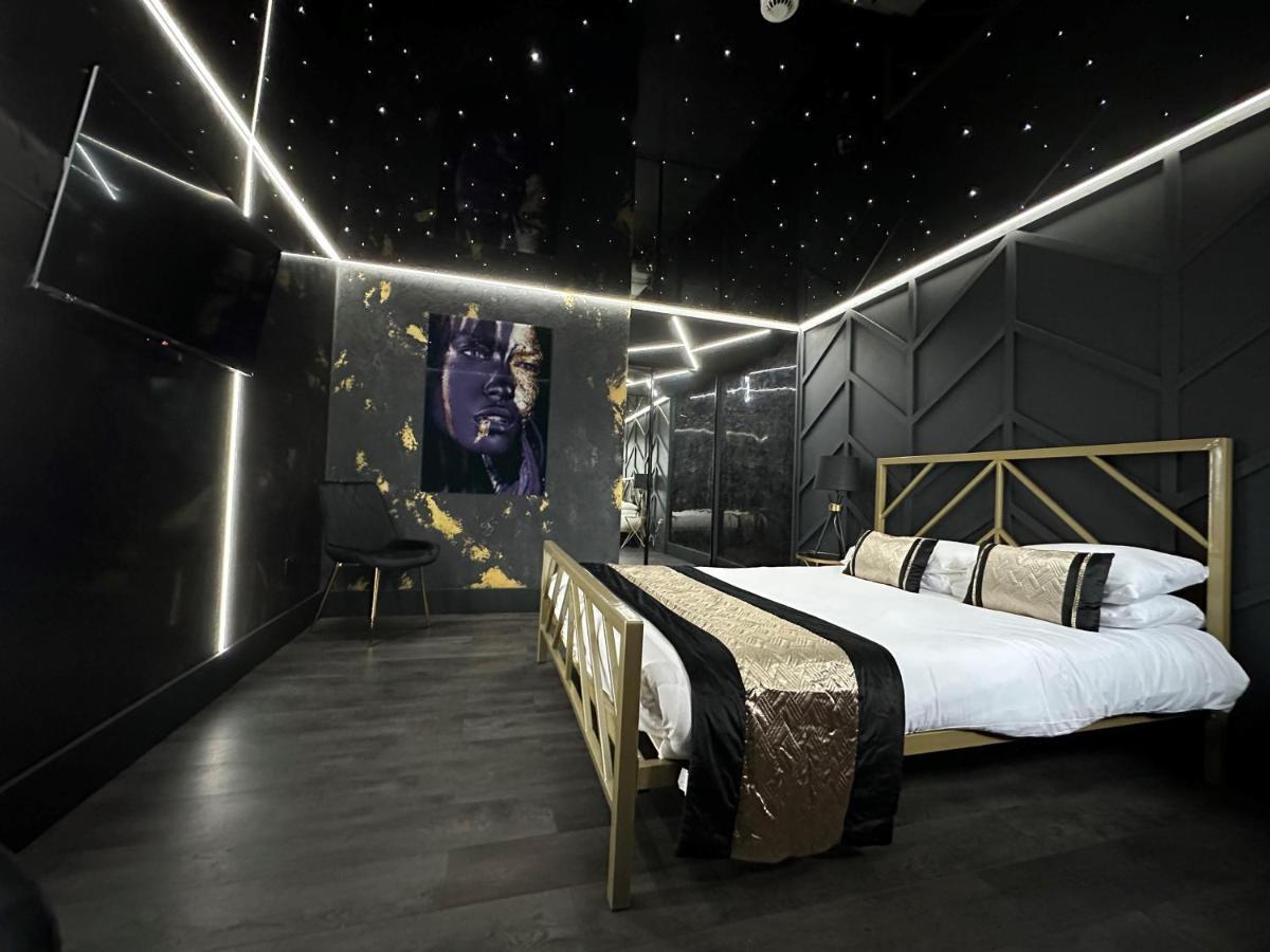 The Great House Hotel Bridgend  Bagian luar foto