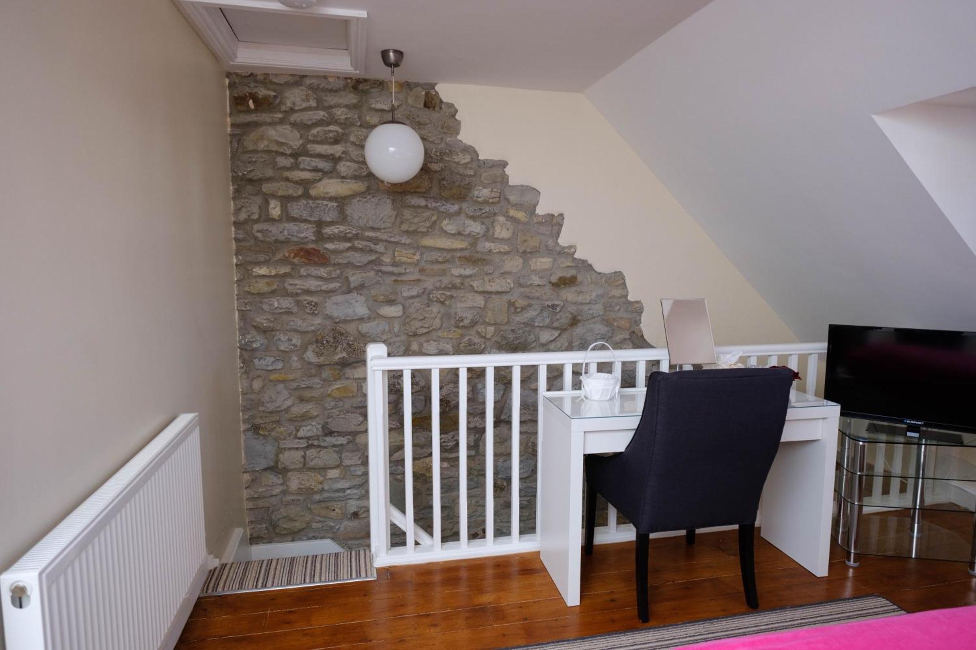 The Great House Hotel Bridgend  Ruang foto