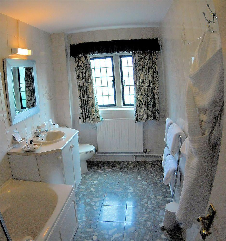 The Great House Hotel Bridgend  Bagian luar foto