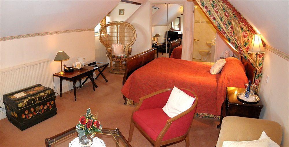 The Great House Hotel Bridgend  Bagian luar foto