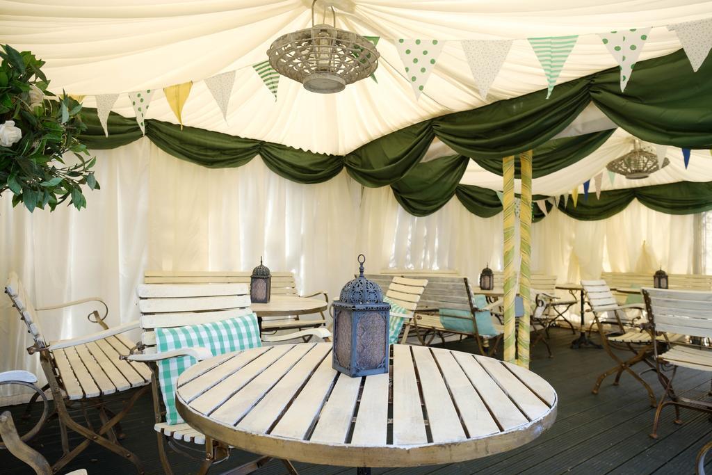 The Great House Hotel Bridgend  Bagian luar foto